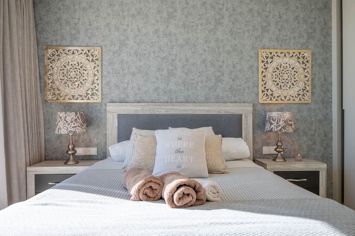 4 bedroom Townhouse for sale in La Cala de Mijas - € 1,199,000 (Ref: 9439077)