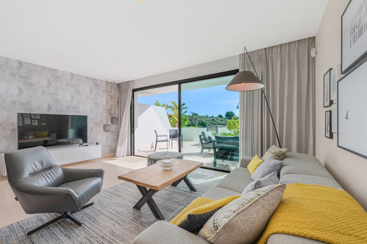 4 bedroom Townhouse for sale in La Cala de Mijas - € 1,199,000 (Ref: 9439077)