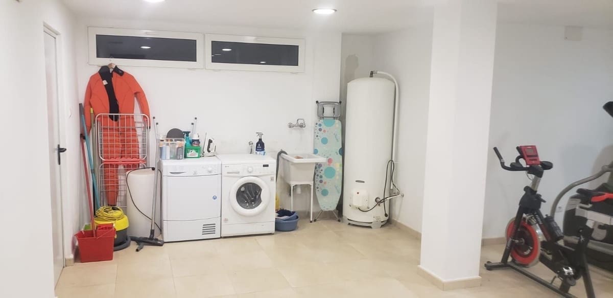 6 makuuhuone Huvila myytävänä paikassa Monforte del Cid - 750 000 € (Ref: 9439080)