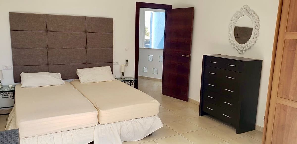 6 Zimmer Villa zu verkaufen in Monforte del Cid - 750.000 € (Ref: 9439080)