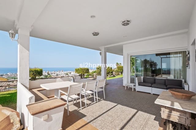 3 soveværelse Villa til salg i Torrox Pueblo, Torrox - € 675.000 (Ref: 9439086)