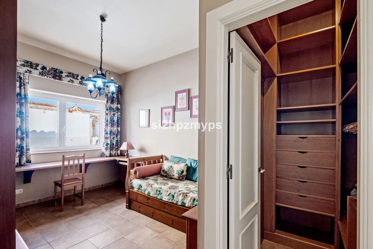 3 bedroom Villa for sale in Torrox - € 675,000 (Ref: 9439086)