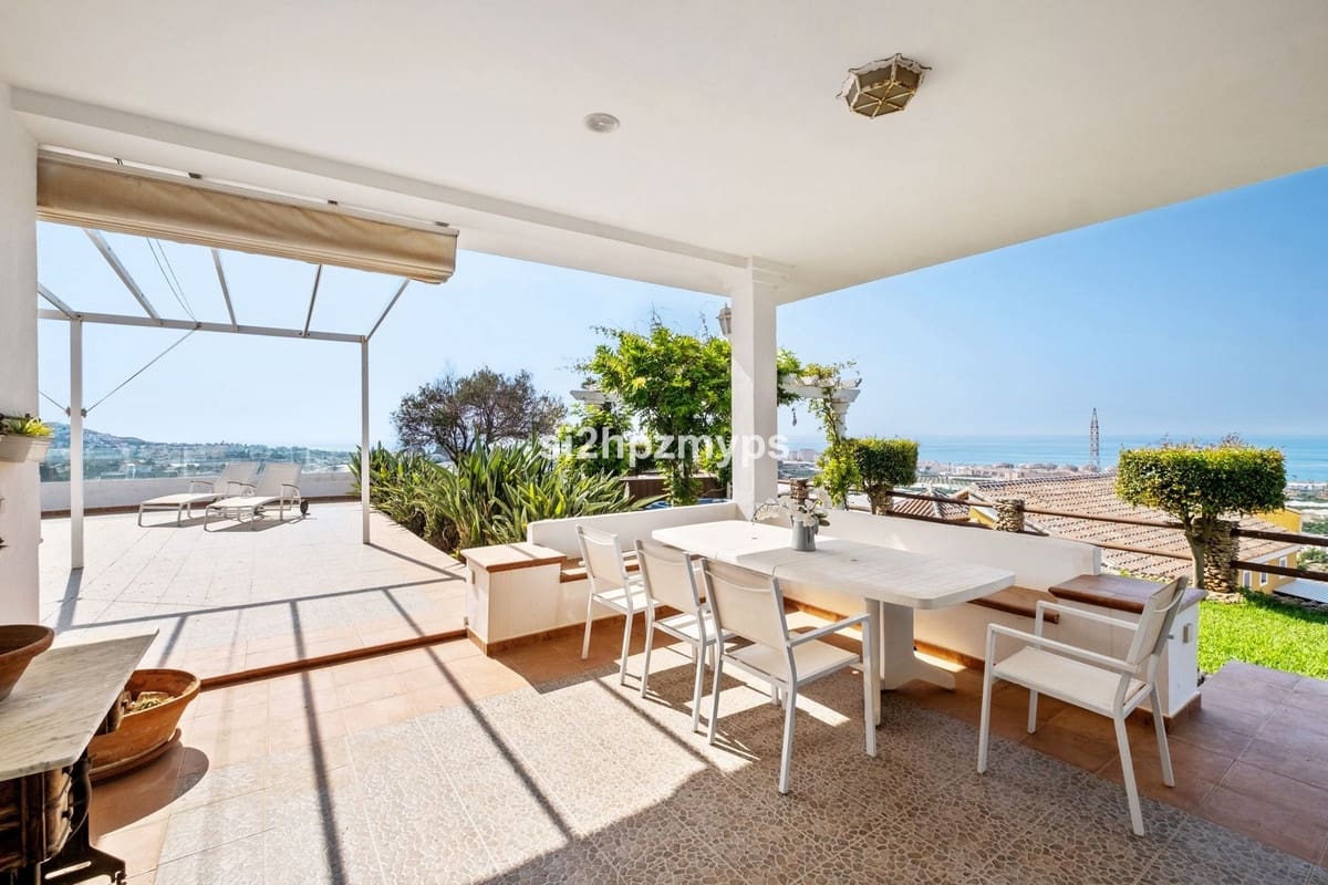 3 bedroom Villa for sale in Torrox - € 675,000 (Ref: 9439086)