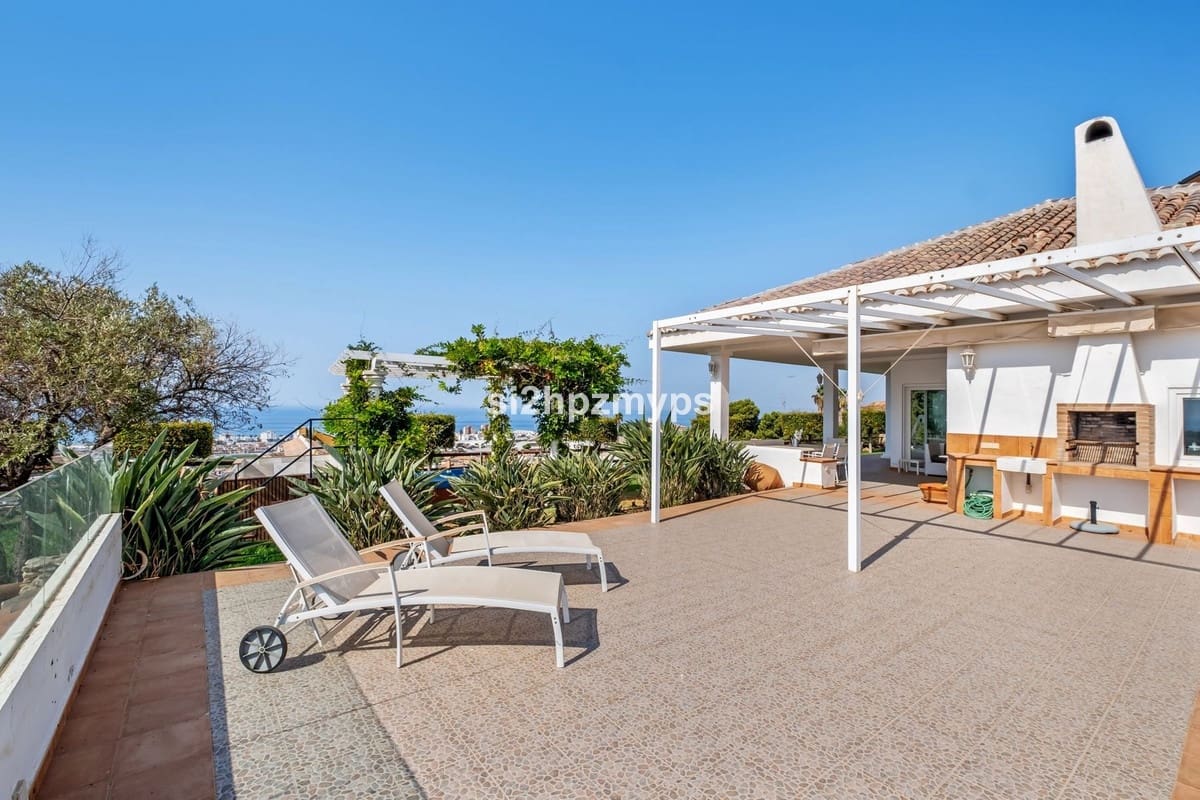 3 bedroom Villa for sale in Torrox - € 675,000 (Ref: 9439086)