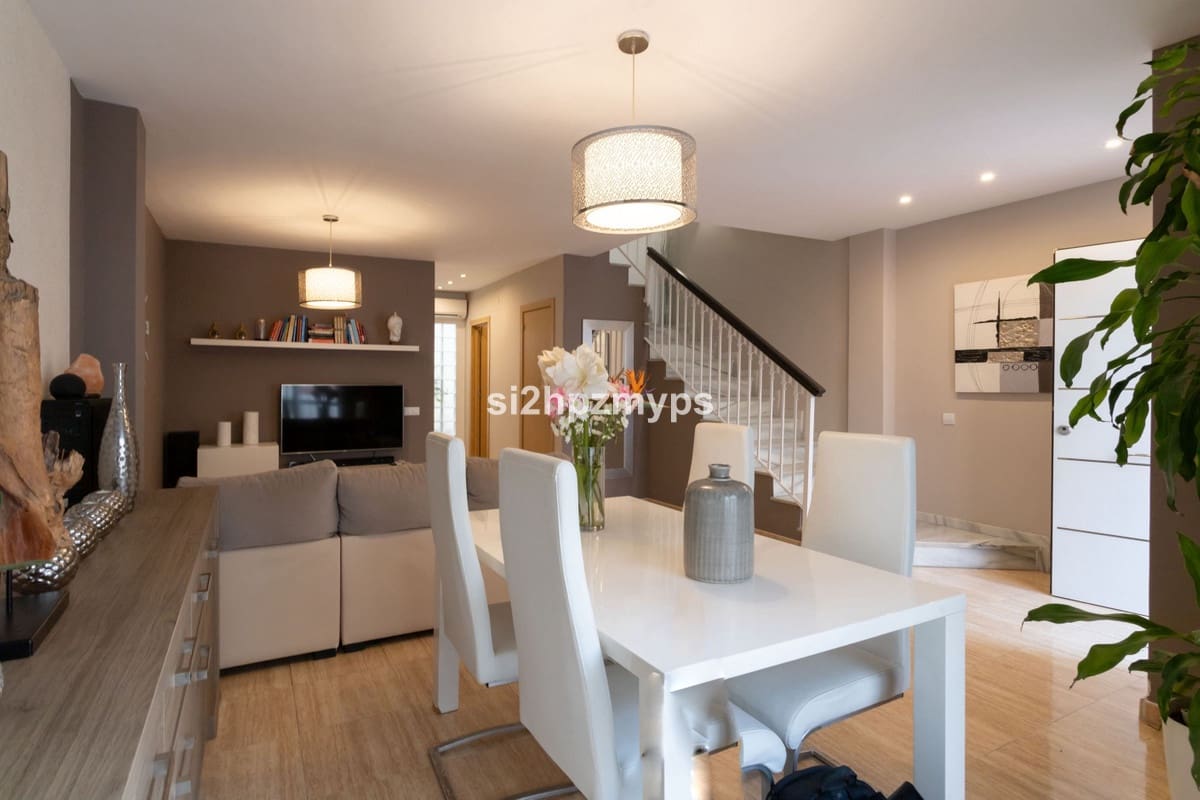 4 sypialnia Dom na sprzedaż w Torrox - 399 000 € (Ref: 9439087)