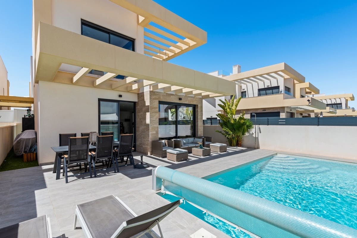 3 sovrum Villa till salu i Los Montesinos - 399 000 € (Ref: 9439089)