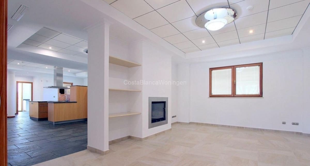 6 bedroom Villa for sale in Penaguila - € 2,500,000 (Ref: 9439090)