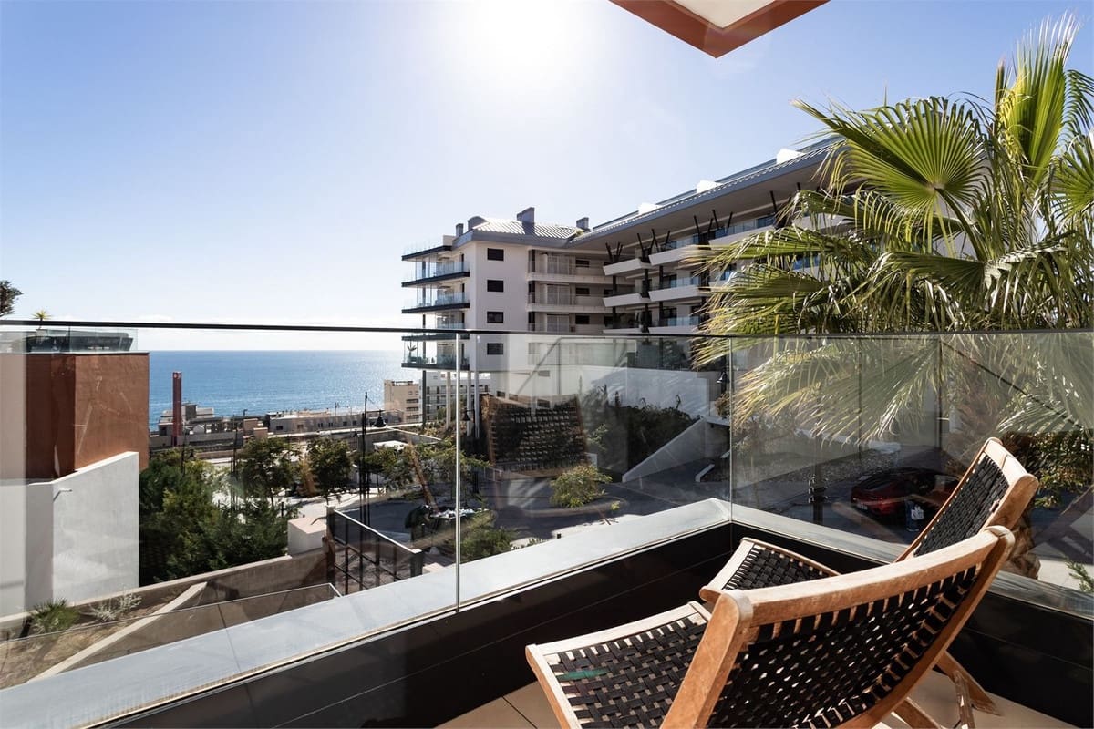 3 bedroom Apartment for sale in Fuengirola with garage - € 749,000 (Ref: 9439093)