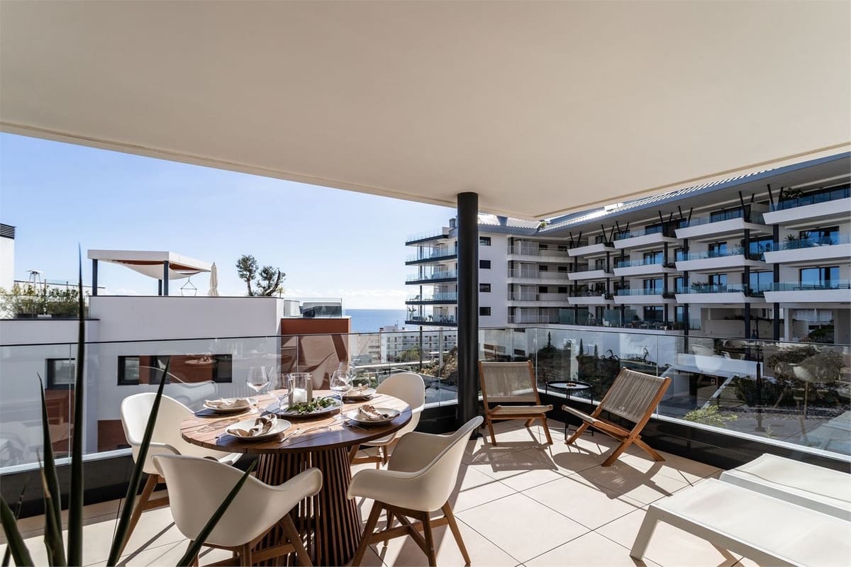 3 bedroom Apartment for sale in Fuengirola with garage - € 749,000 (Ref: 9439093)