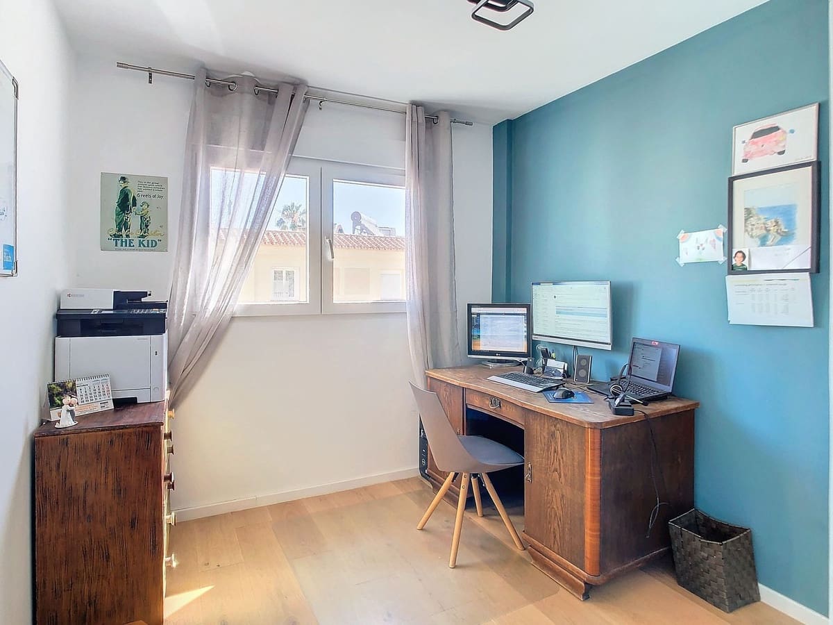 5 bedroom Townhouse for sale in Torremolinos - € 750,000 (Ref: 9439108)