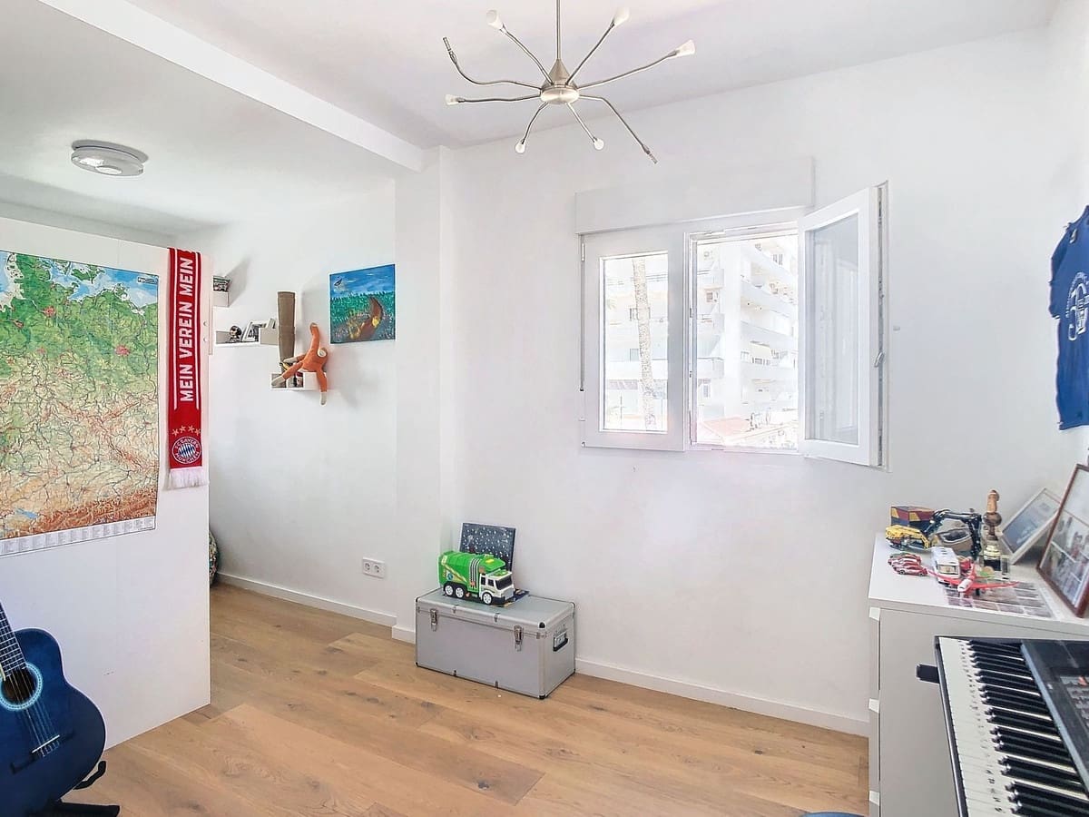 5 bedroom Townhouse for sale in Torremolinos - € 750,000 (Ref: 9439108)