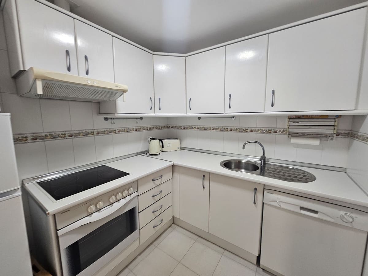 2 makuuhuone Huoneisto myytävänä paikassa Miraflores - 375 000 € (Ref: 9439111)