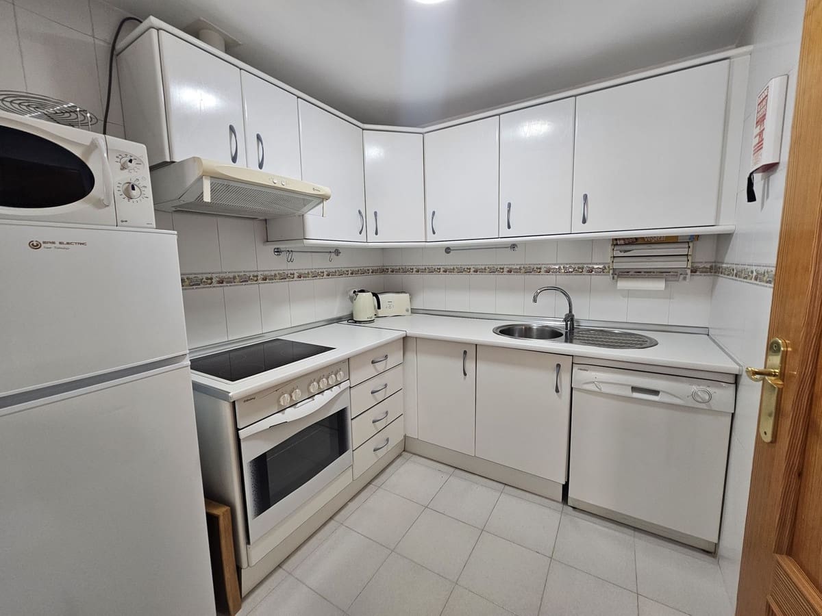 2 soveværelse Lejlighed til salg i Miraflores - € 350.000 (Ref: 9439111)