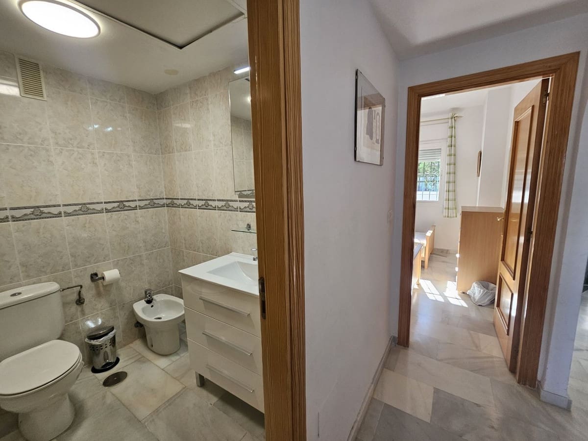 2 soveværelse Lejlighed til salg i Miraflores - € 350.000 (Ref: 9439111)