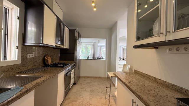 4 soveværelse Villa til salg i Las Ramblas Golf, Orihuela - € 675.000 (Ref: 9439112)