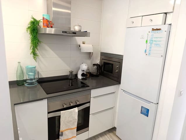 1 slaapkamer Appartement te koop in Los Boliches , Fuengirola - € 250.000 (Ref: 9439113)