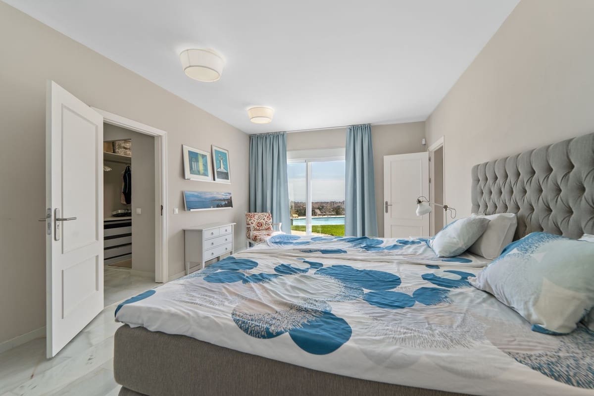 4 bedroom Villa for sale in La Sierrezuela - € 1,795,000 (Ref: 9439114)