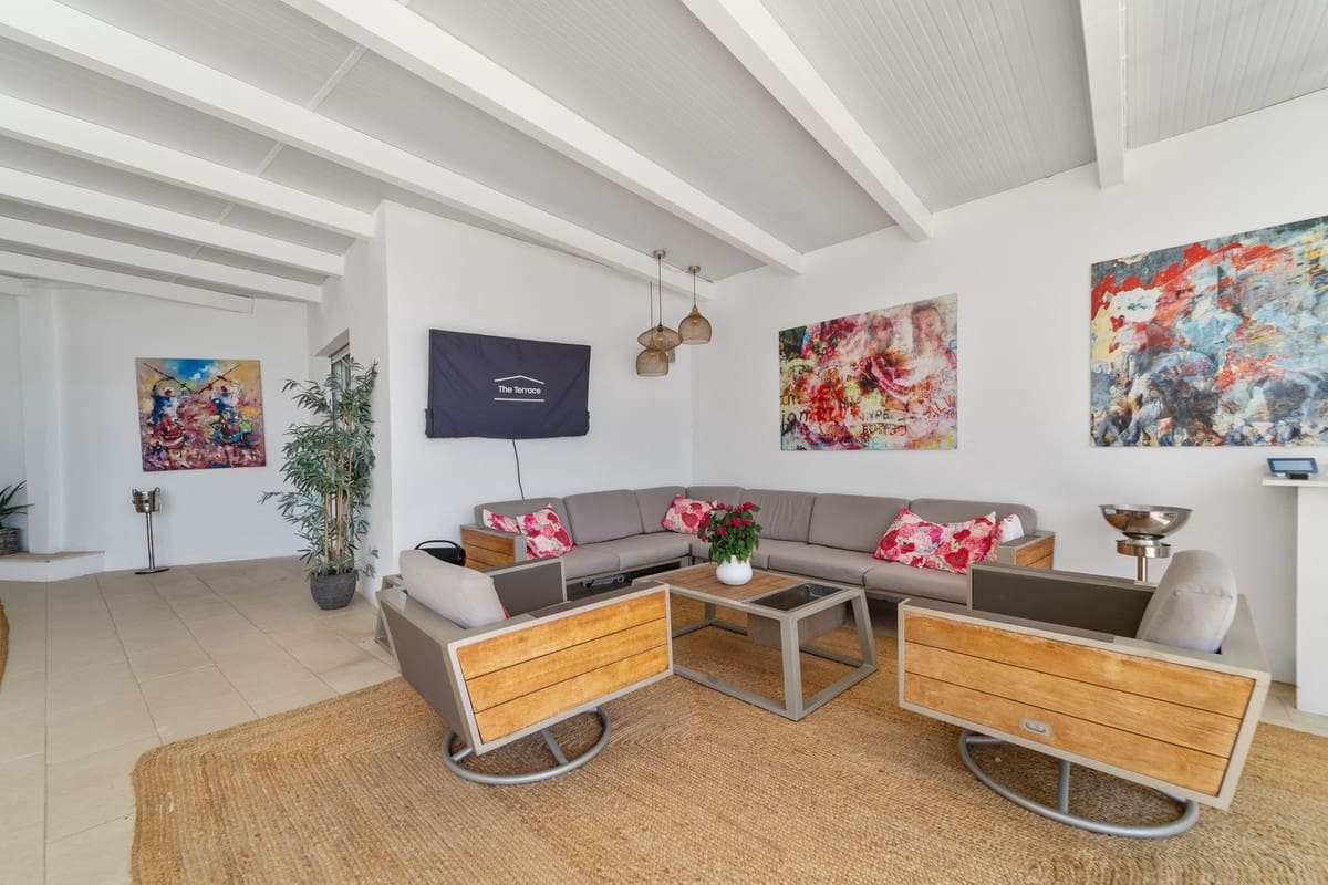 4 bedroom Villa for sale in La Sierrezuela - € 1,795,000 (Ref: 9439114)