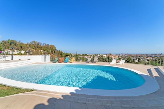 4 slaapkamer Villa te koop in La Sierrezuela, Mijas met zwembad - € 1.795.000 (Ref: 9439114)