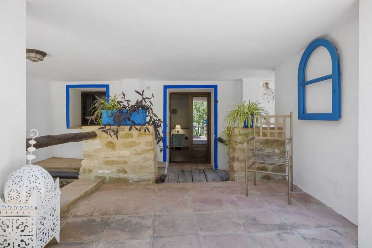 9 soverom Villa til salgs i Cortes de la Frontera med svømmebasseng - € 975 000 (Ref: 9439116)