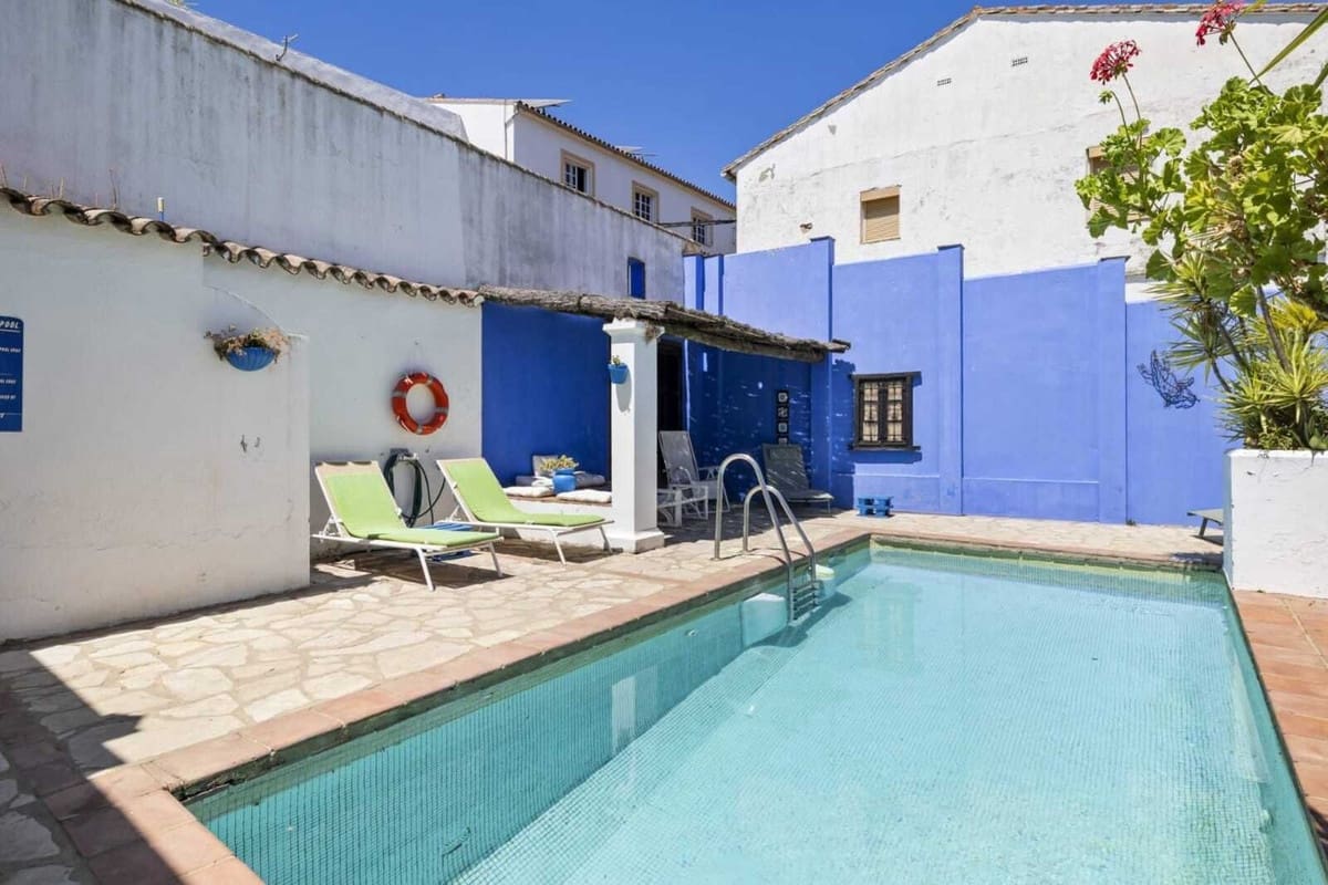 9 soverom Villa til salgs i Cortes de la Frontera med svømmebasseng - € 975 000 (Ref: 9439116)