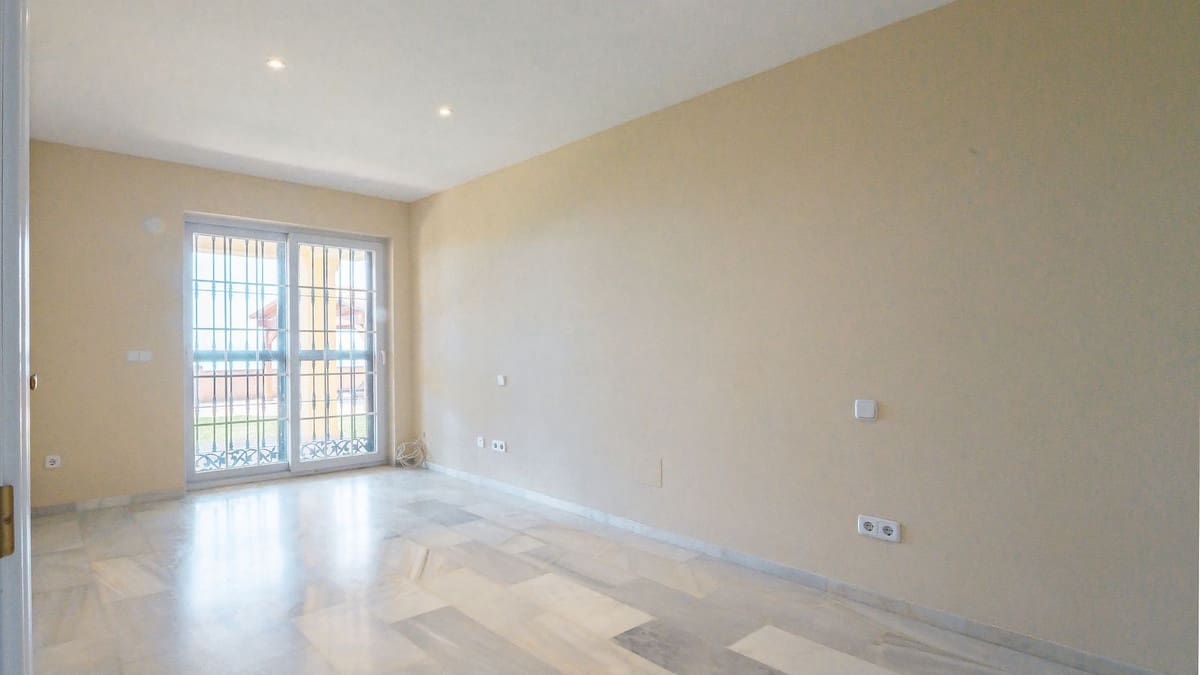 3 soveværelse Finca/Landehus til salg i La Capellania med swimmingpool - € 1.795.000 (Ref: 9439118)