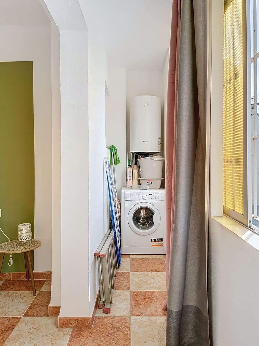 2 sovrum Lägenhet till salu i Malaga stad - 279 000 € (Ref: 9439120)