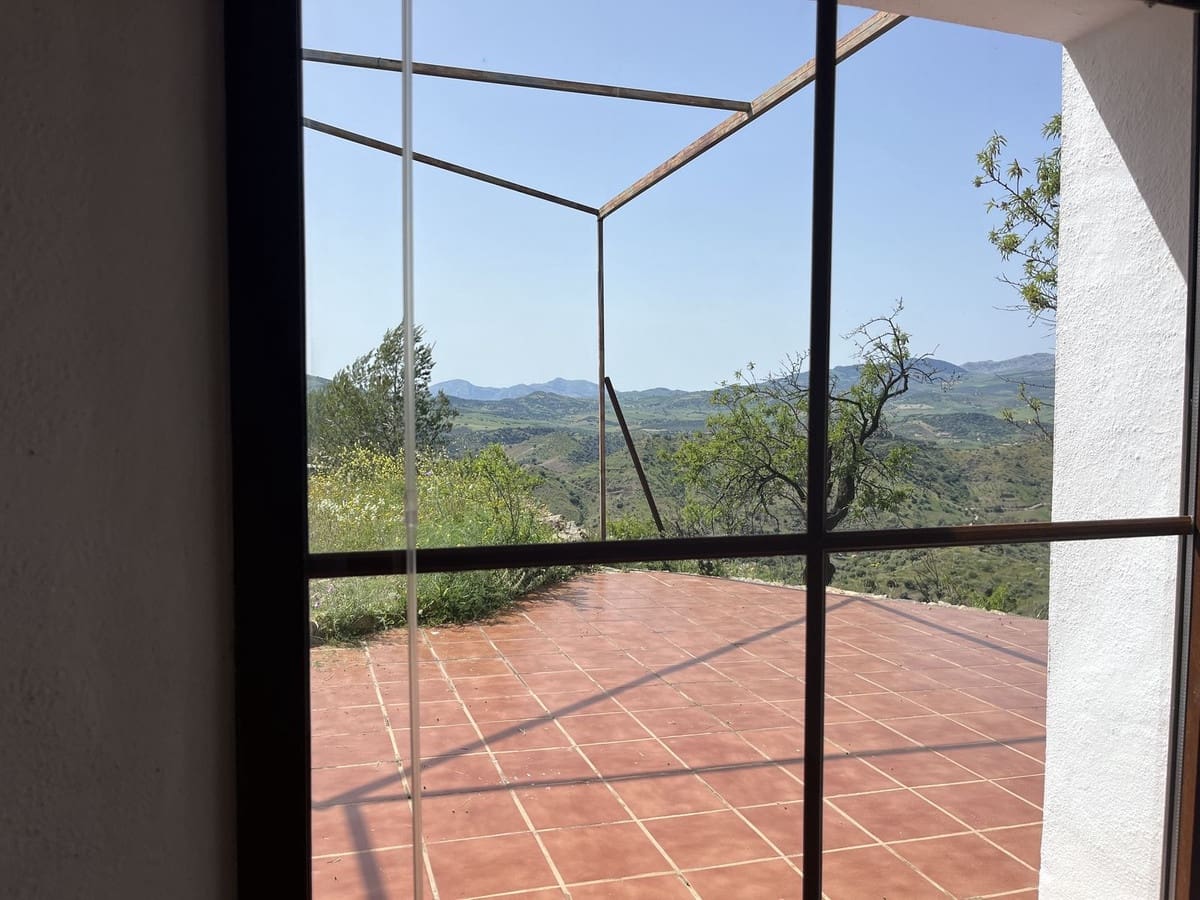 4 quarto Quinta/Casa Rural para venda em Almogia - 299 000 € (Ref: 9439123)