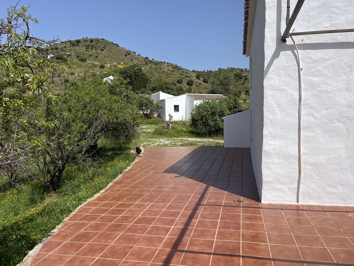 4 quarto Quinta/Casa Rural para venda em Almogia - 299 000 € (Ref: 9439123)