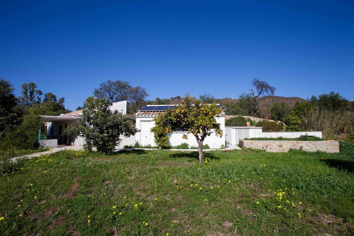 4 bedroom Finca/Country House for sale in Casarabonela - € 395,000 (Ref: 9439126)