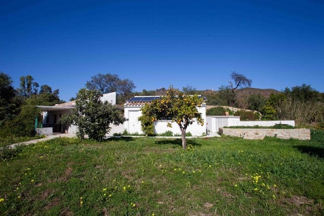 Finca/Casa Rural de 4 habitaciones en Casarabonela en venta con piscina - 395.000 € (Ref: 9439126)