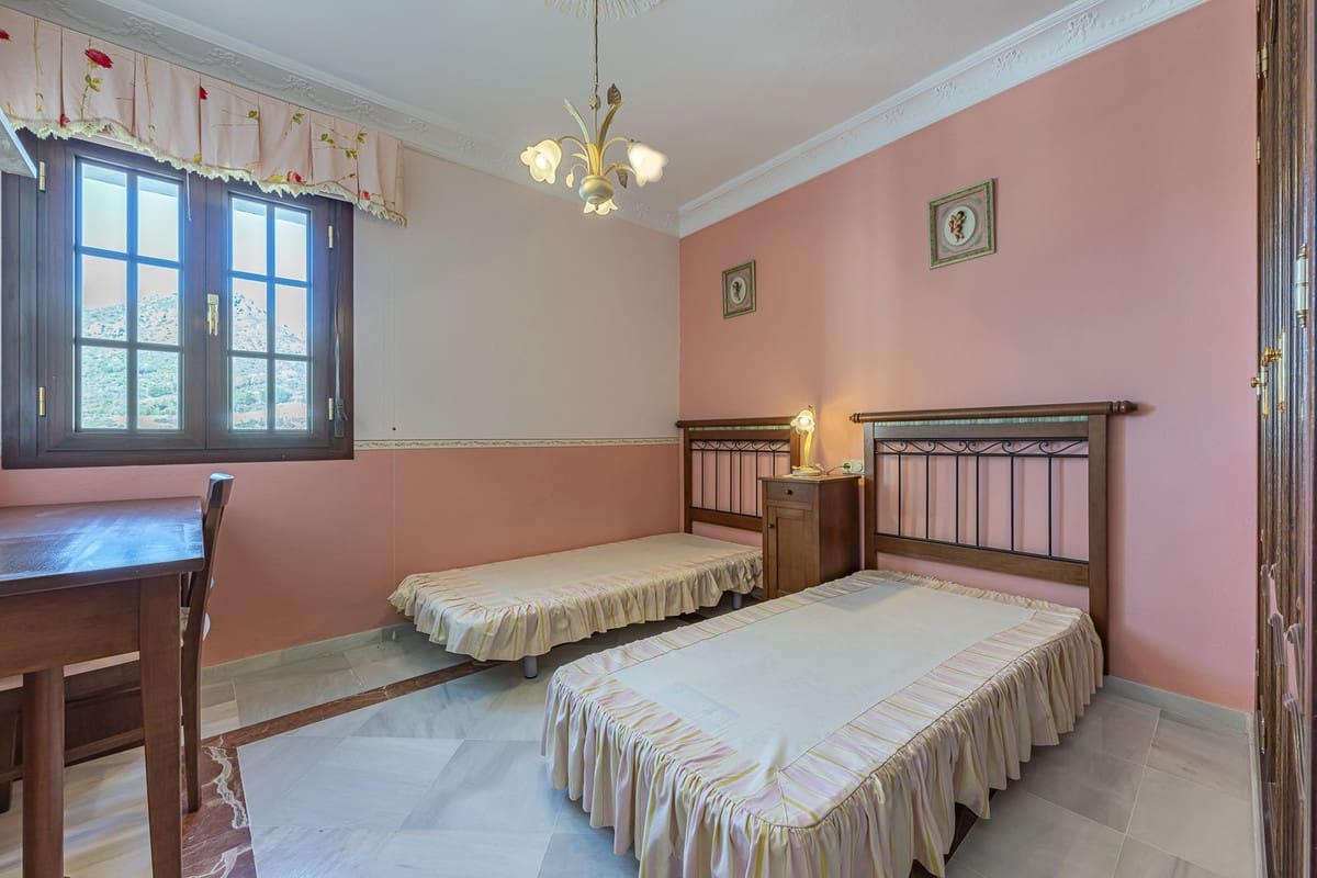 4 sypialnia Dom na sprzedaż w Gaucin - 398 000 € (Ref: 9439128)