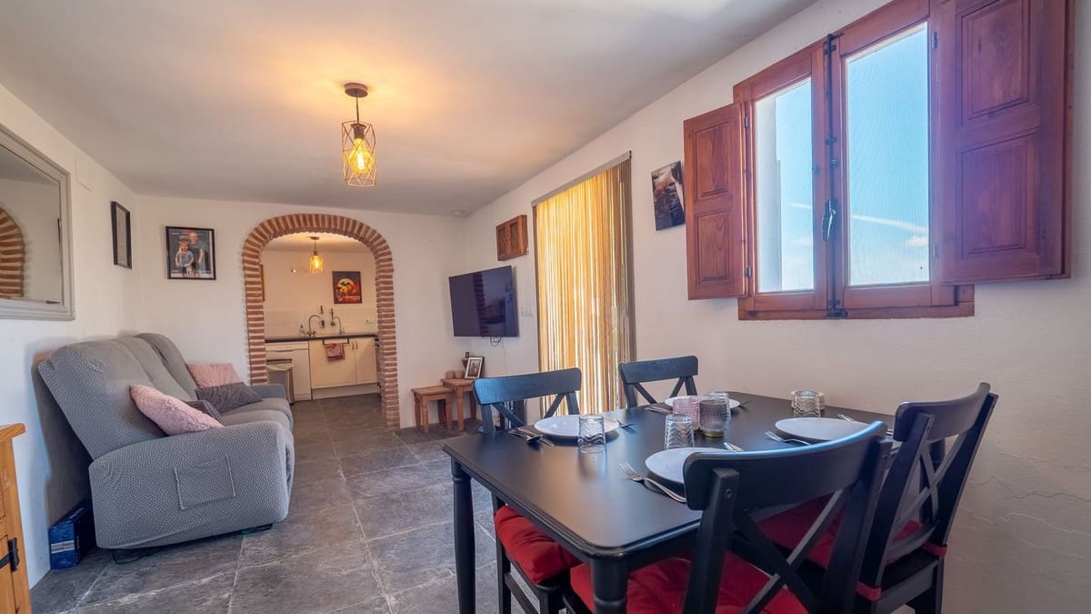 6 bedroom Finca/Country House for sale in Villanueva de la Concepcion - € 299,500 (Ref: 9439129)