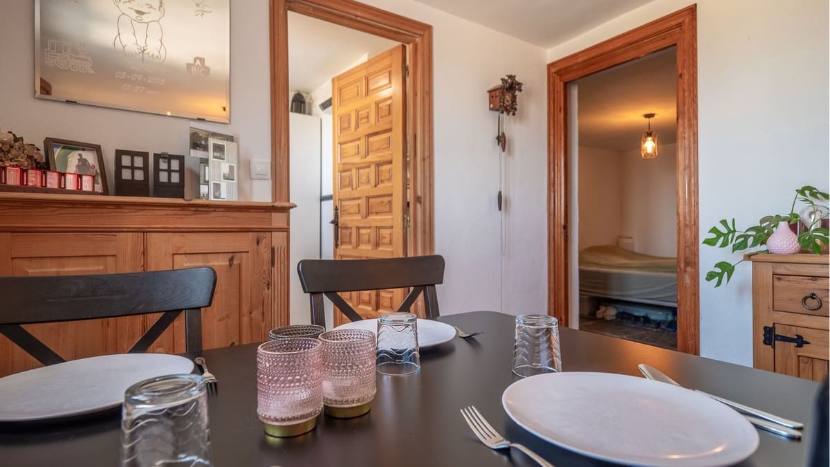 6 bedroom Finca/Country House for sale in Villanueva de la Concepcion - € 299,500 (Ref: 9439129)