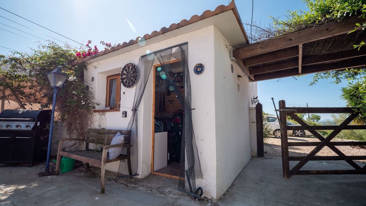 6 bedroom Finca/Country House for sale in Villanueva de la Concepcion - € 299,500 (Ref: 9439129)