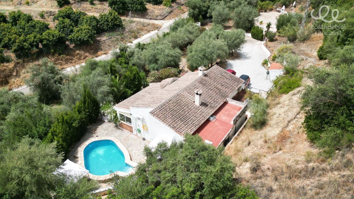 4 chambre Finca/Maison de Campagne à vendre à Comares - 349 000 € (Ref: 9439131)