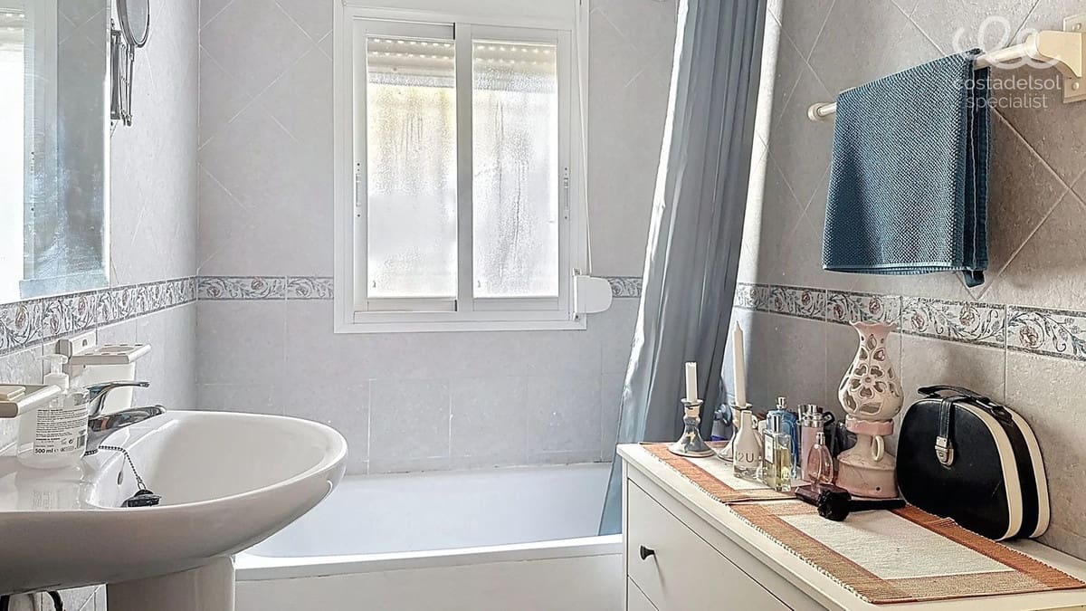 4 chambre Finca/Maison de Campagne à vendre à Comares - 349 000 € (Ref: 9439131)