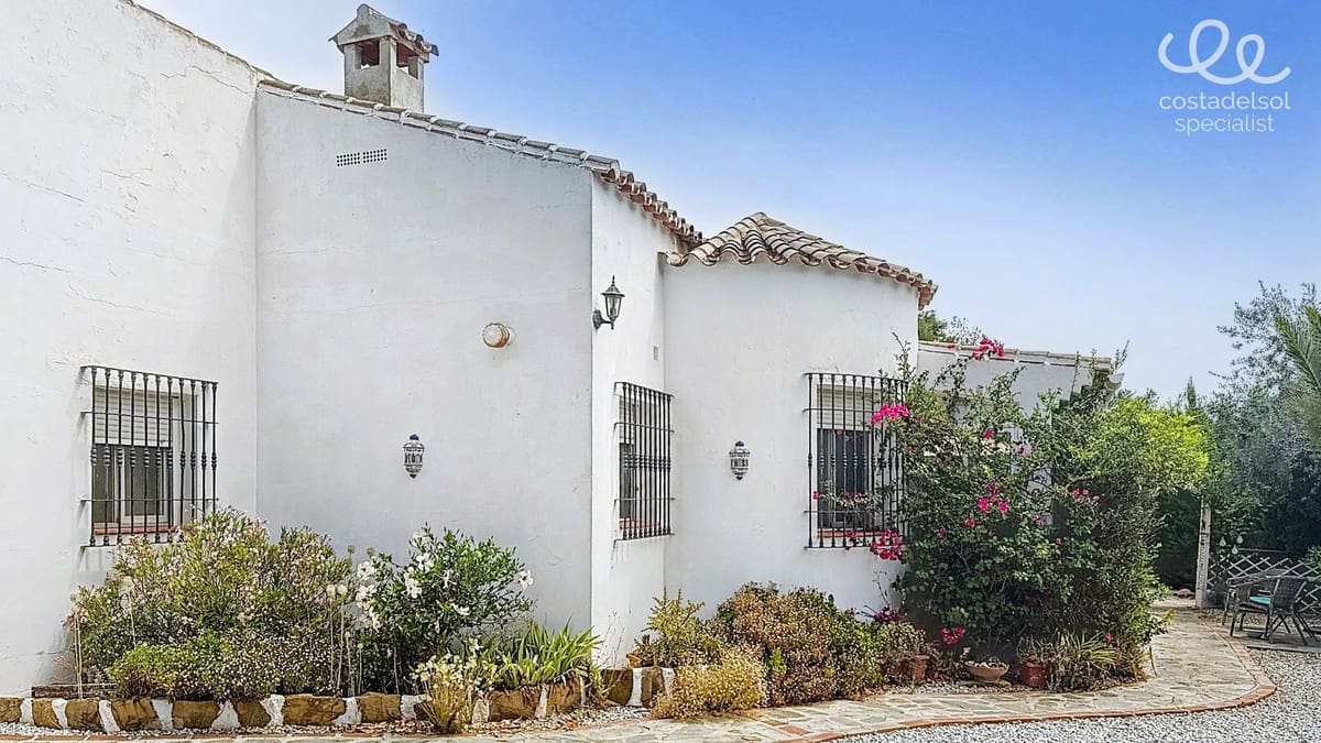 4 chambre Finca/Maison de Campagne à vendre à Comares - 349 000 € (Ref: 9439131)