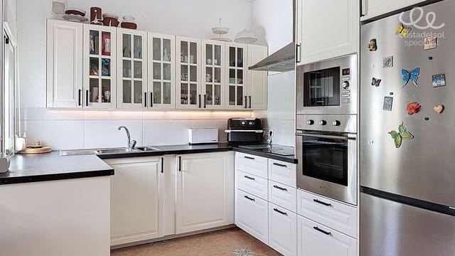 4 sovrum Finca/Hus på landet till salu i Comares med pool - 349 000 € (Ref: 9439131)