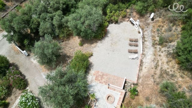 4 sovrum Finca/Hus på landet till salu i Comares med pool - 349 000 € (Ref: 9439131)