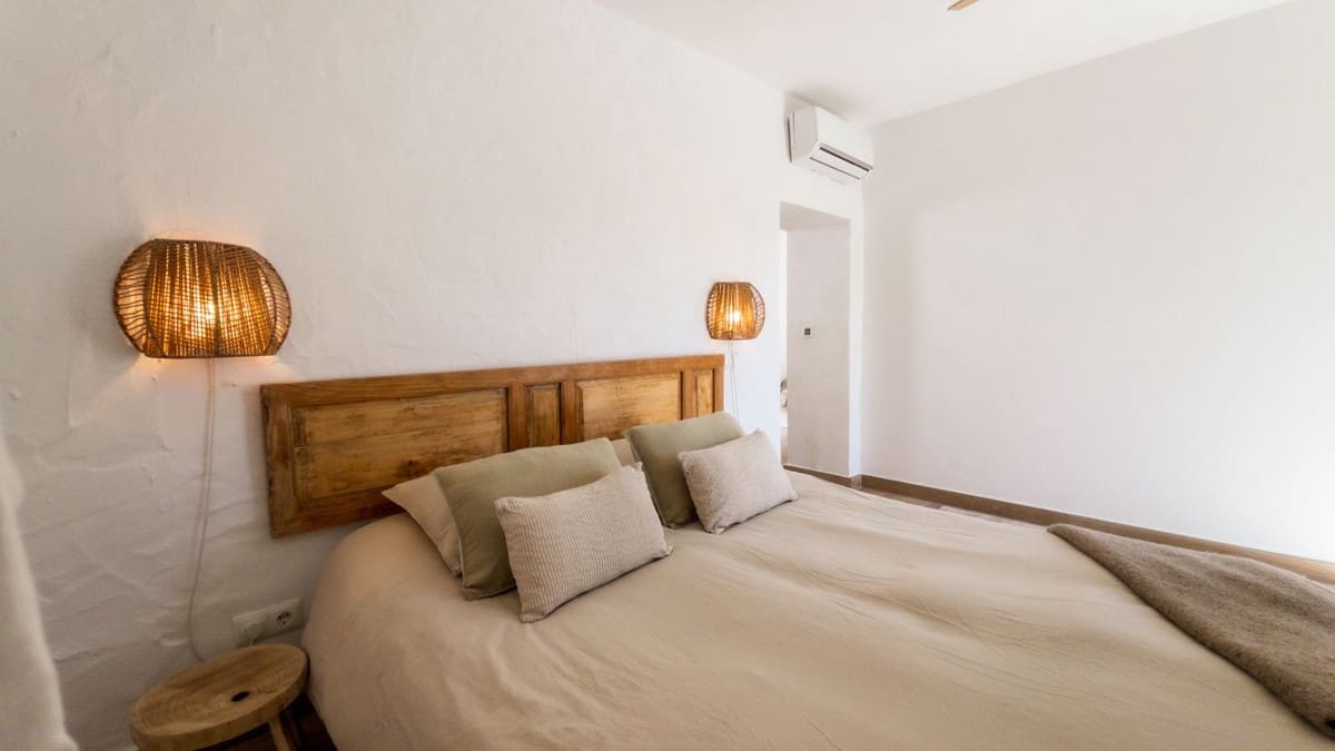 2 soverom Hus til salgs i Guaro - € 219 000 (Ref: 9439133)