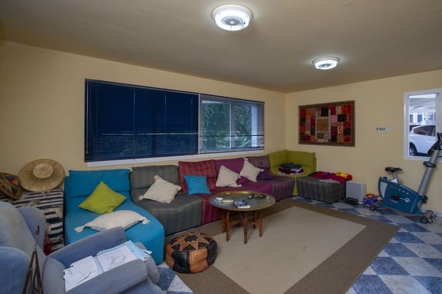 4 soveværelse Villa til salg i La Reserva, Marbella - € 950.000 (Ref: 9439134)