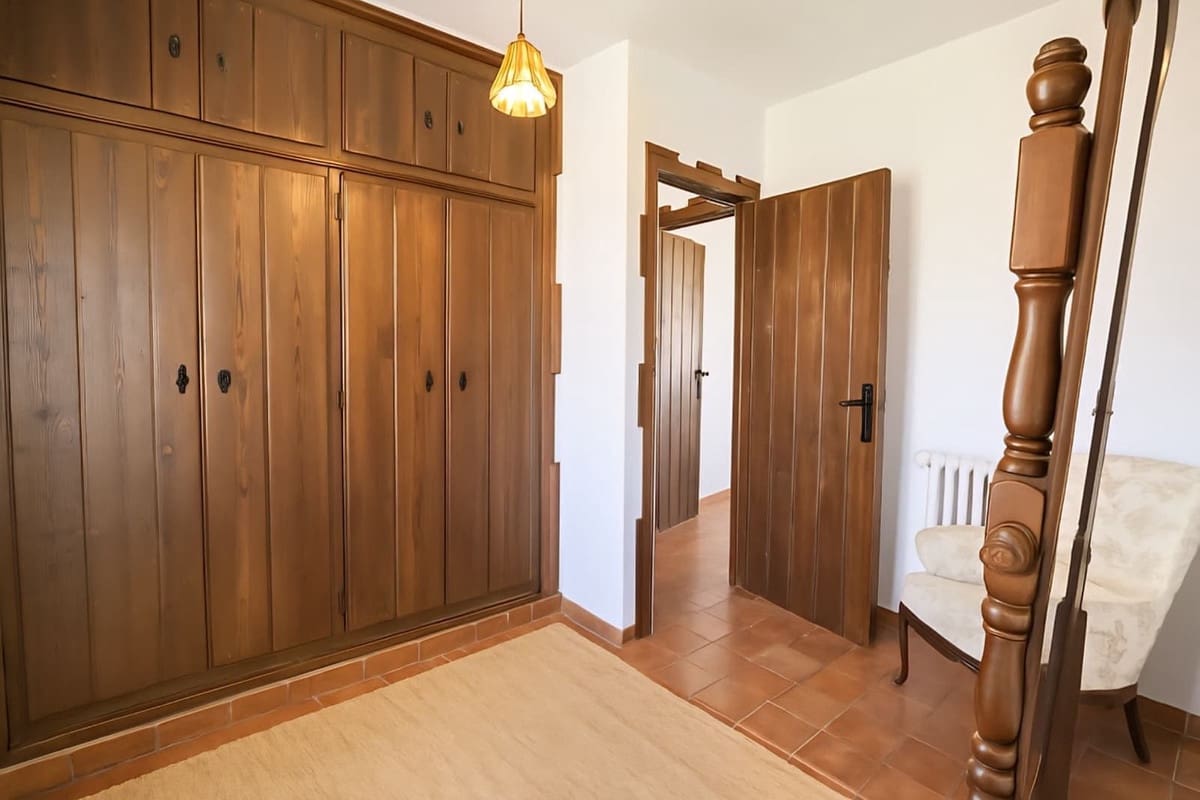 5 soveværelse Villa til salg i Ronda med swimmingpool - € 695.000 (Ref: 9439135)