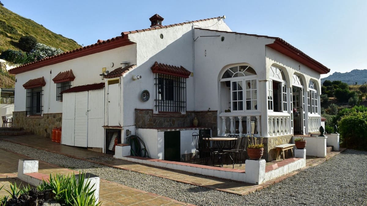5 bedroom Finca/Country House for sale in Villanueva de la Concepcion - € 449,000 (Ref: 9439136)