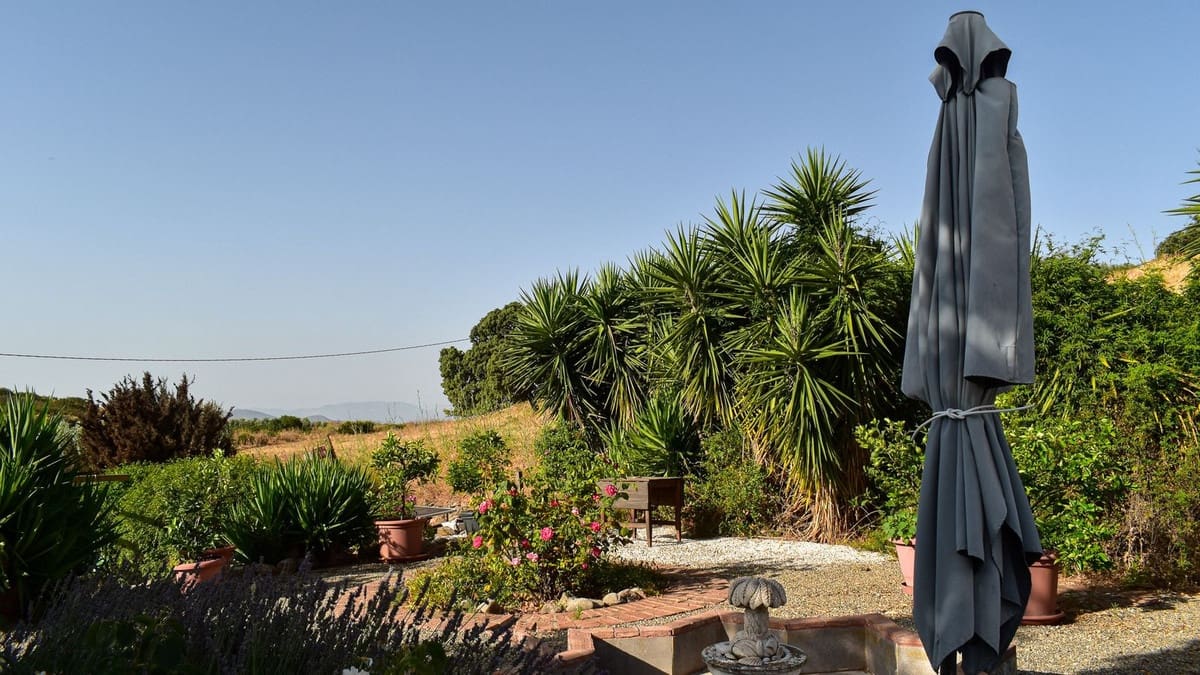 5 bedroom Finca/Country House for sale in Villanueva de la Concepcion - € 449,000 (Ref: 9439136)