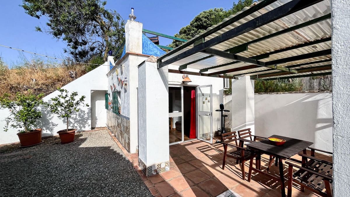 5 bedroom Finca/Country House for sale in Villanueva de la Concepcion - € 449,000 (Ref: 9439136)