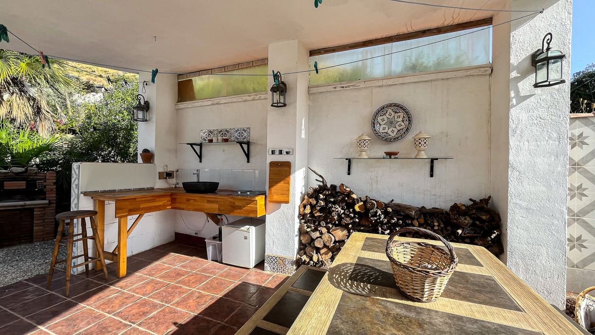 5 bedroom Finca/Country House for sale in Villanueva de la Concepcion - € 449,000 (Ref: 9439136)