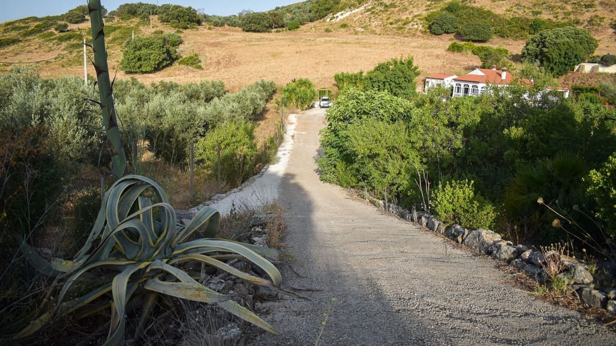 5 bedroom Finca/Country House for sale in Villanueva de la Concepcion - € 449,000 (Ref: 9439136)