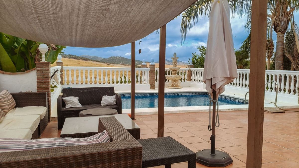 3 bedroom Finca/Country House for sale in Almogia - € 295,000 (Ref: 9439138)