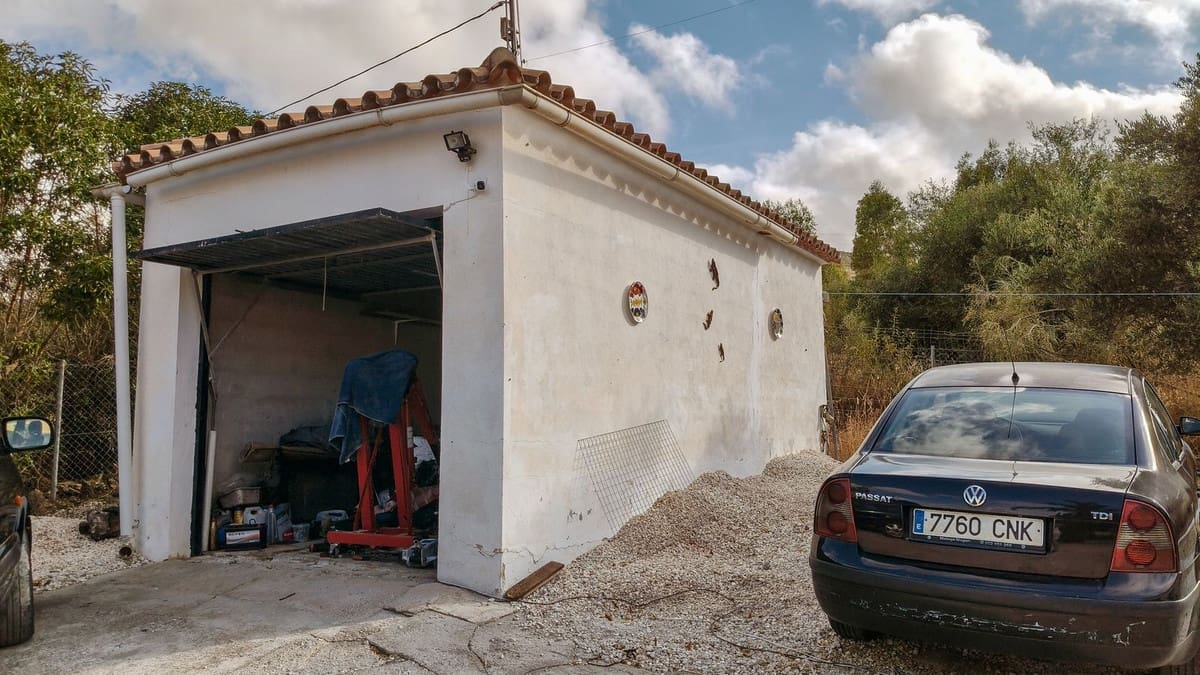 3 bedroom Finca/Country House for sale in Almogia - € 295,000 (Ref: 9439138)